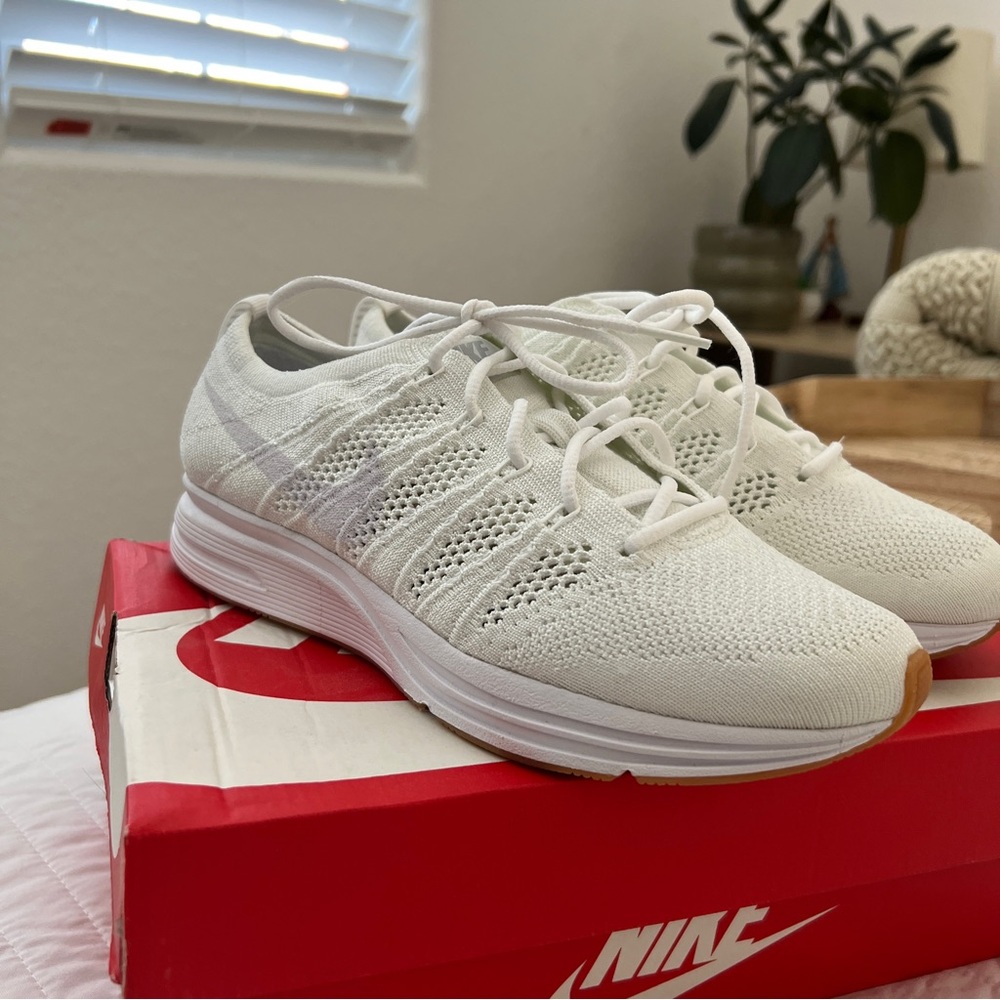 Nike White Flyknit Trainer Shoes - Picture 3 of 5